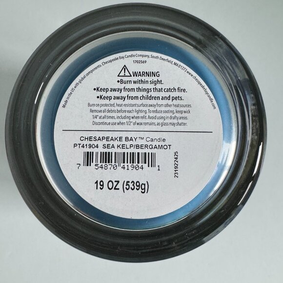 Chesapeake Bay AROMASCAPE 19 oz SEA KELP + BERGAMOT Double Wick TUMBLER Candle - Picture 5 of 5